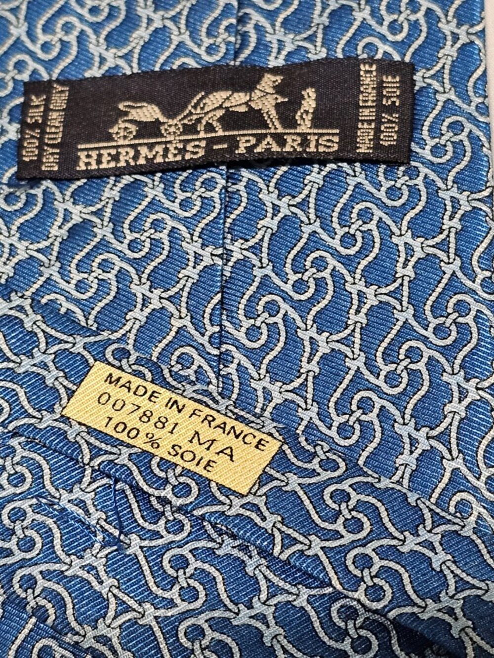 Hermes 007881 MA Blue 100% Silk Tie - Picture 3 of 14